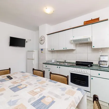 Apartment Ivan C